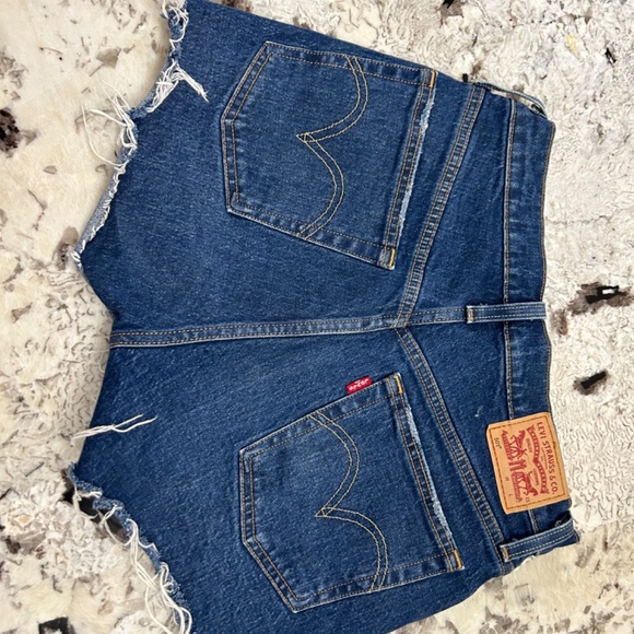 Levi’s 501 shorts - Picture 2 of 2
